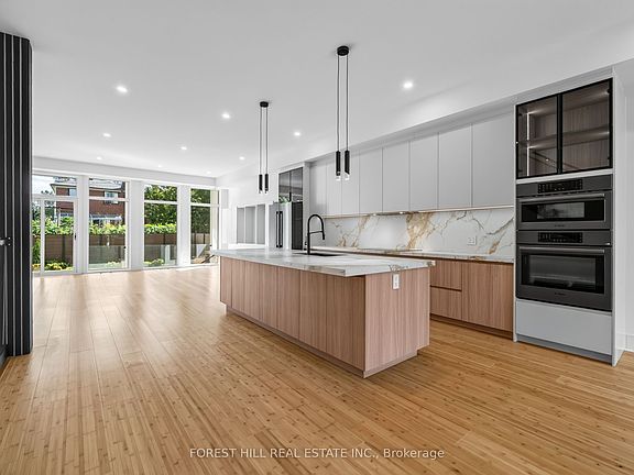 4th image of 207 Robina Ave
