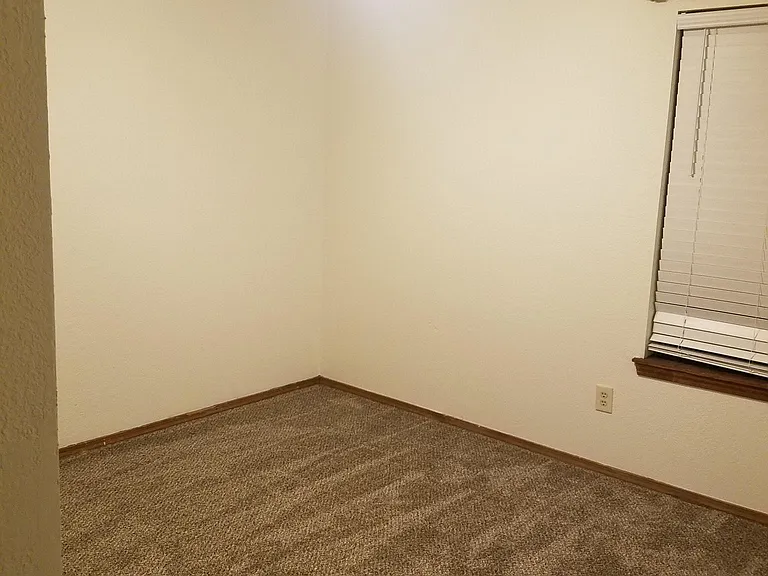 2nd bedroom, ceiling fan, walk in closet