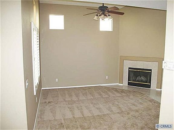 5th image of 11 Kaitlyn Ct