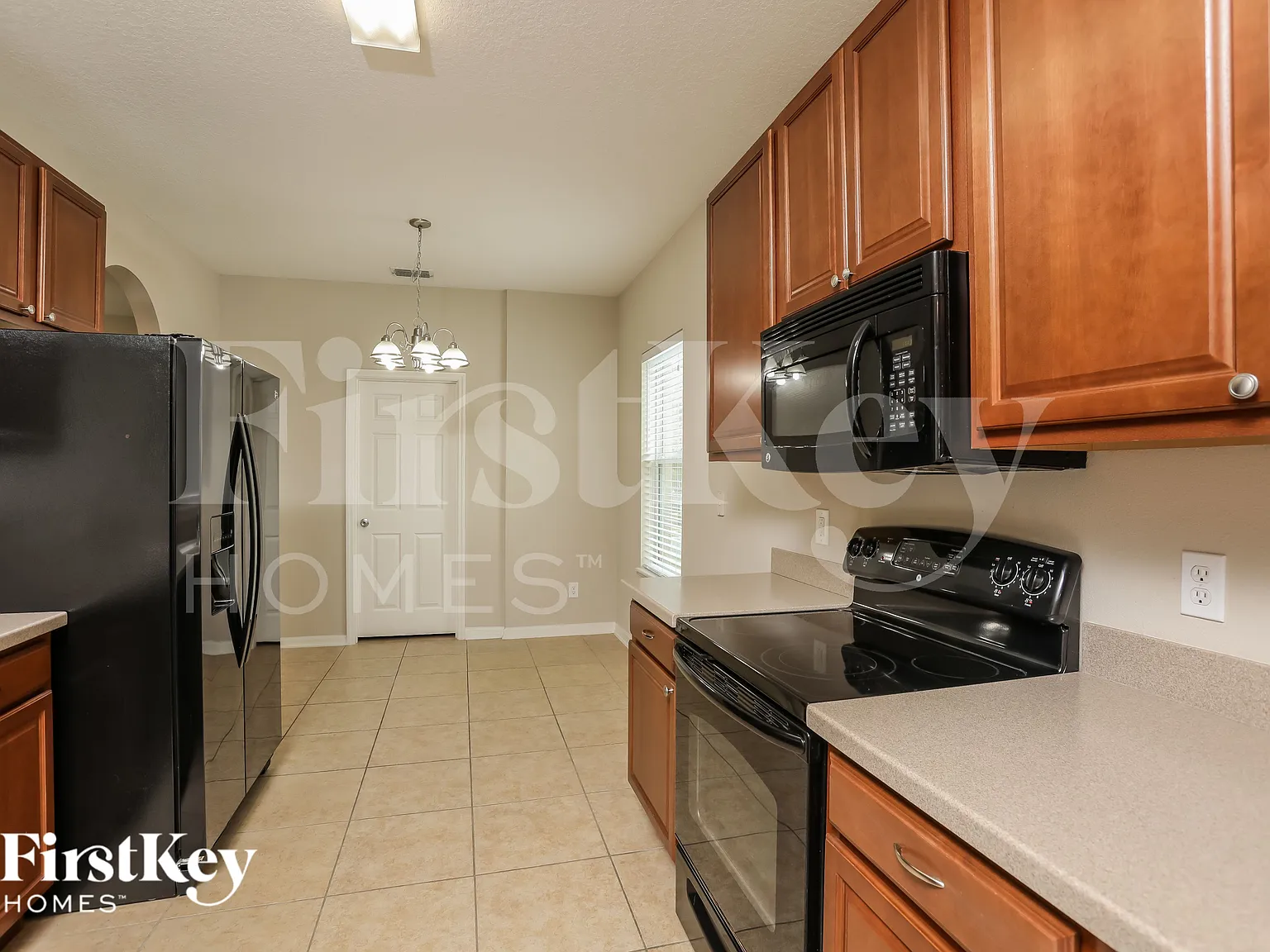 4 bed, 2.0 bath, 1875 sqft, $1,770 — Photo 4