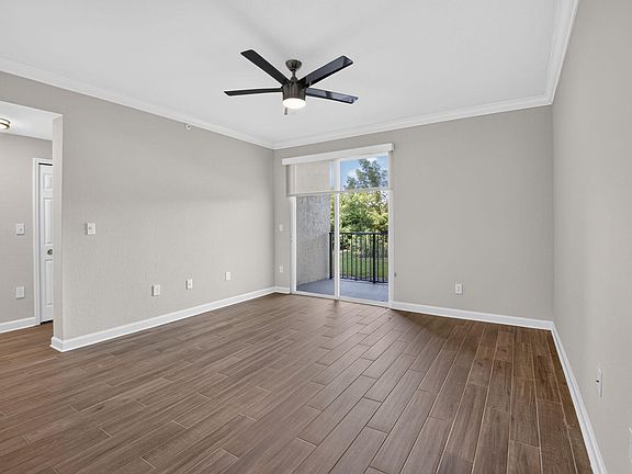 4th image of 15055 MICHELANGELO Boulevard #102