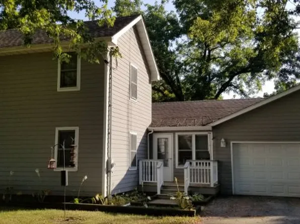 9625 Somonauk Rd, Hinckley, IL 60520