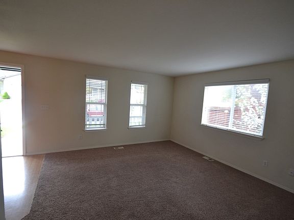 5th image of 14708 85th Ave E