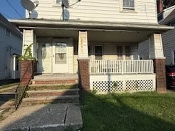 2121 W 105th St, Cleveland, OH 44102