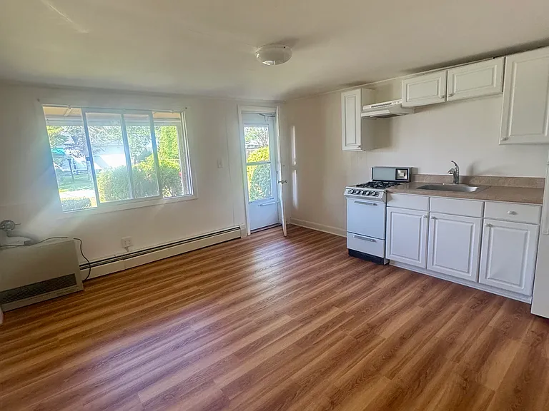 2667 Cranberry Hwy #4 — Photo 3