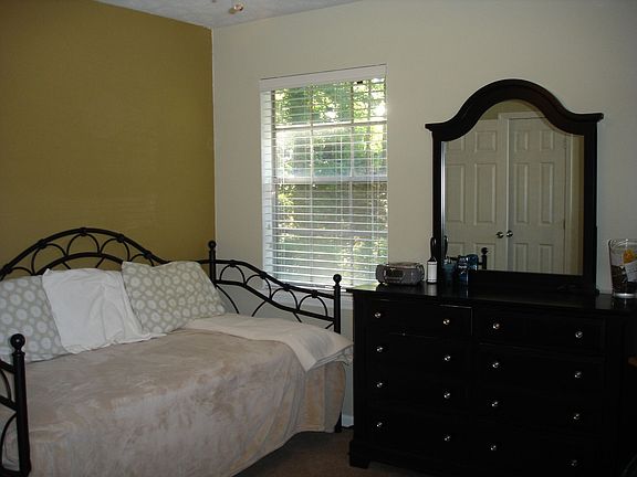 Second bedroom