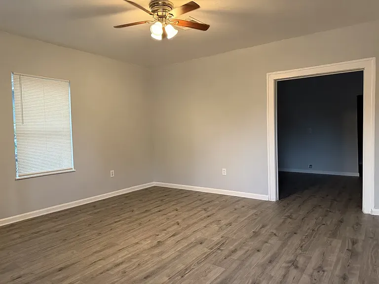 3406 Memel St — Photo 5