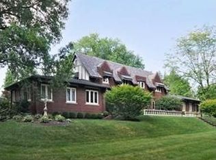 2686 Oak Hill Dr, Allison Park, PA 15101