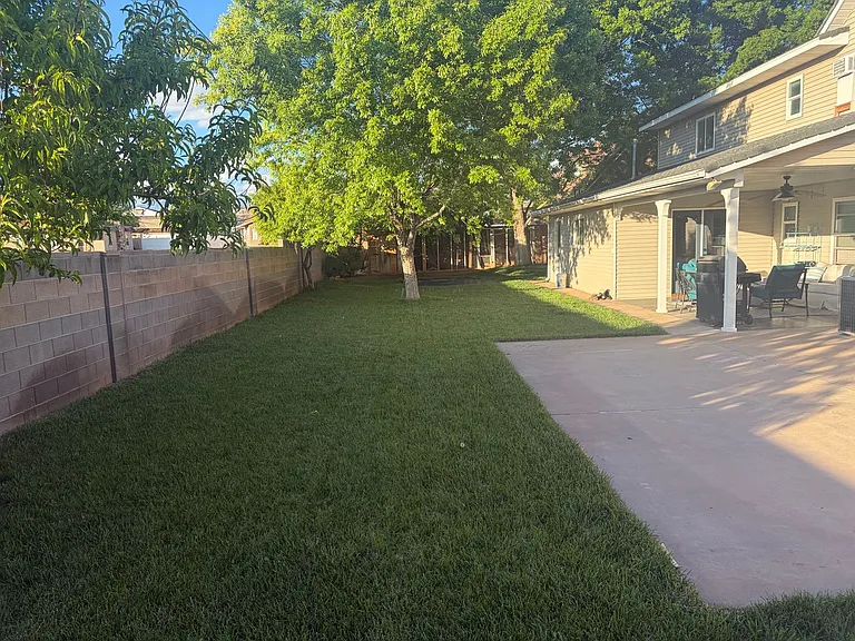2295 Arrowhead Cir — Photo 34