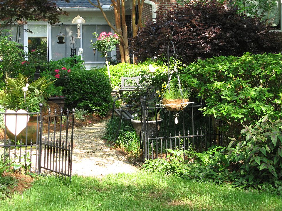 2nd image of 198 Bay View Dr