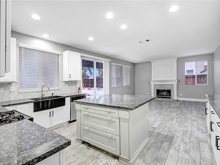 709 E Agape Ave — Photo 5
