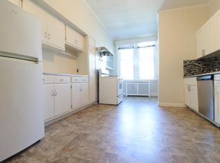 7443 64th Pl #2R, Glendale, NY 11385