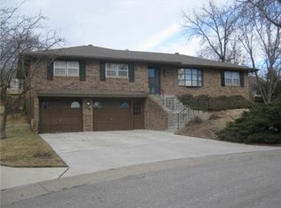 7804 N Lydia Ave, Gladstone, MO 64118