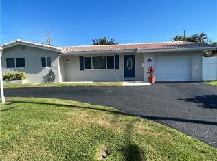1260 SE 14th St, Deerfield Beach, FL 33441