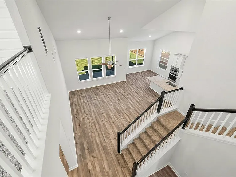113 Shadow Oak Cv — Photo 24
