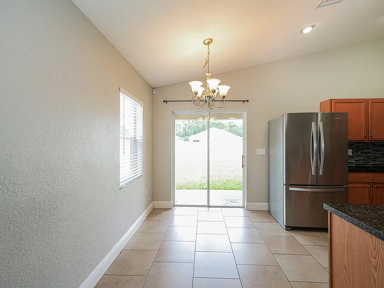5062 Belmont Park Ln — Photo 6