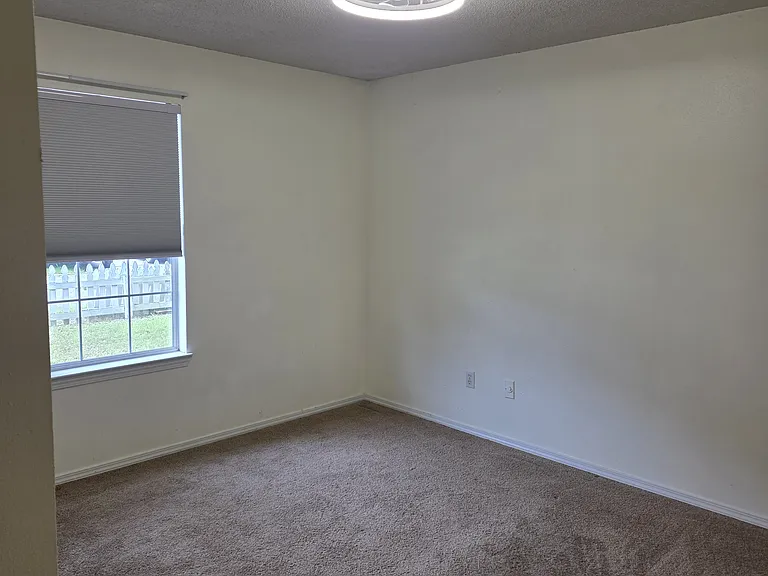 226 Carys Ln — Photo 15