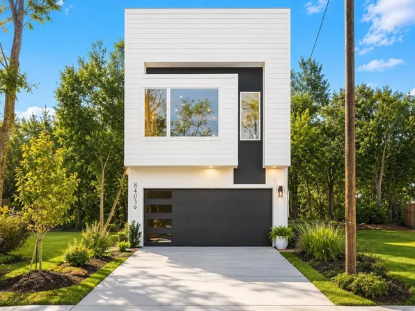 8403 Sunnyhill St, Houston, TX 77088