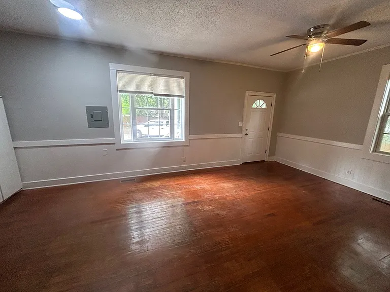 753 Center St #6 — Photo 4