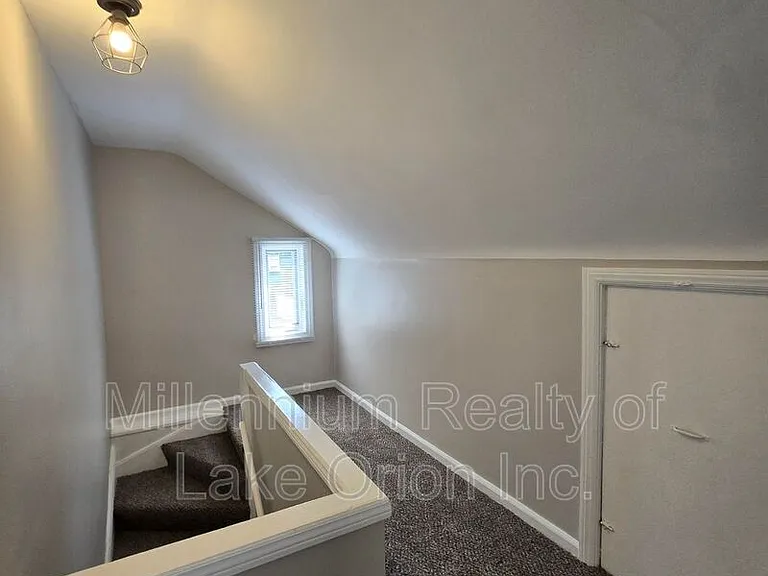 614 E Tennyson Ave — Photo 16
