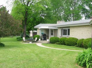 S51W30982 Old Village Rd, Mukwonago, WI 53149