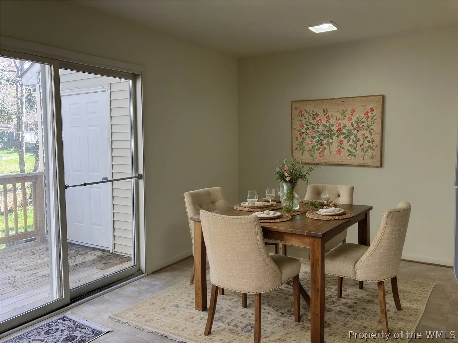 2 bed, 1.5 bath, 1168 sqft, $1,675 — Photo 3