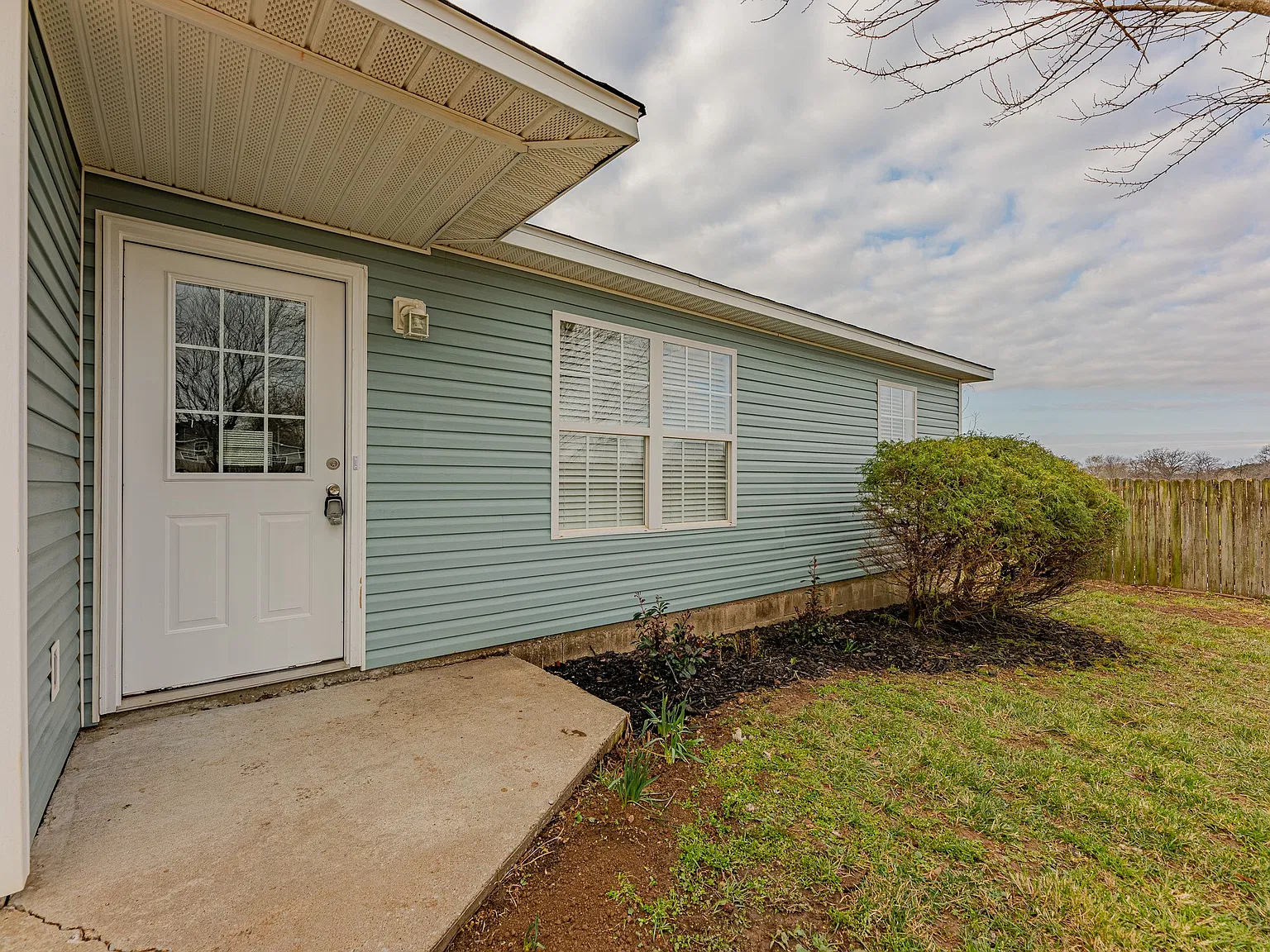 22063 Annette Drive - 1 — Photo 3