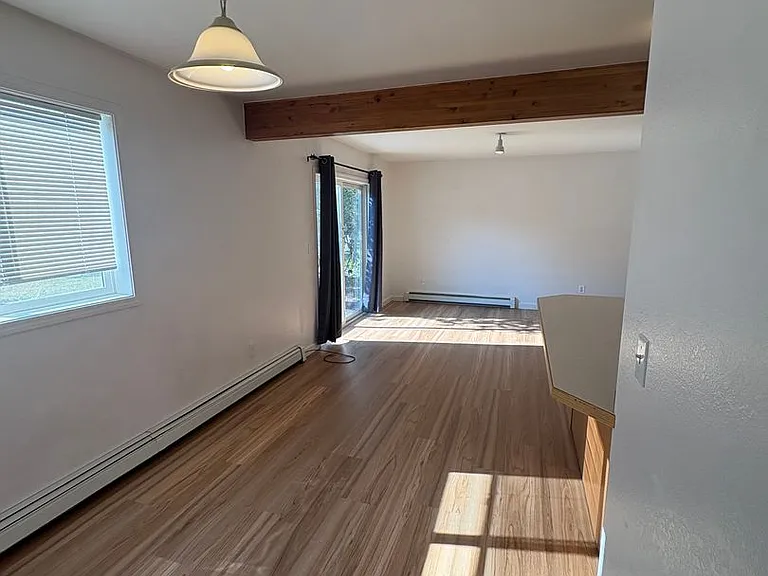 411 Greenway Ave — Photo 8