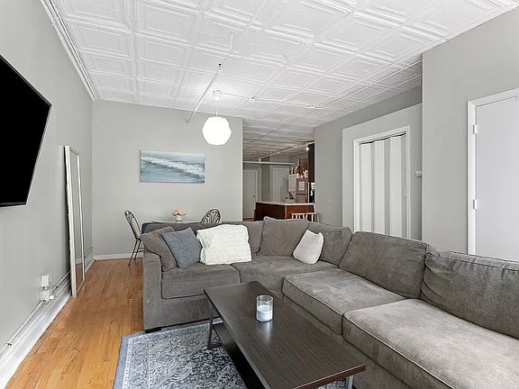 4th image of 115 W 23rd St APT 31
