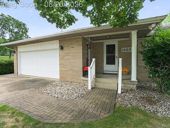 2nd image of 1195 56th St SW
