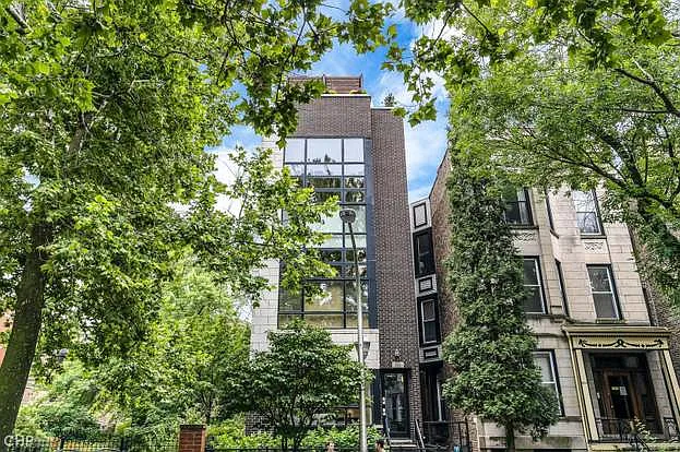 821 W Roscoe St #1 — Photo 76
