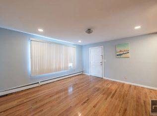 1100 E 222nd St #1F, Bronx, NY 10469