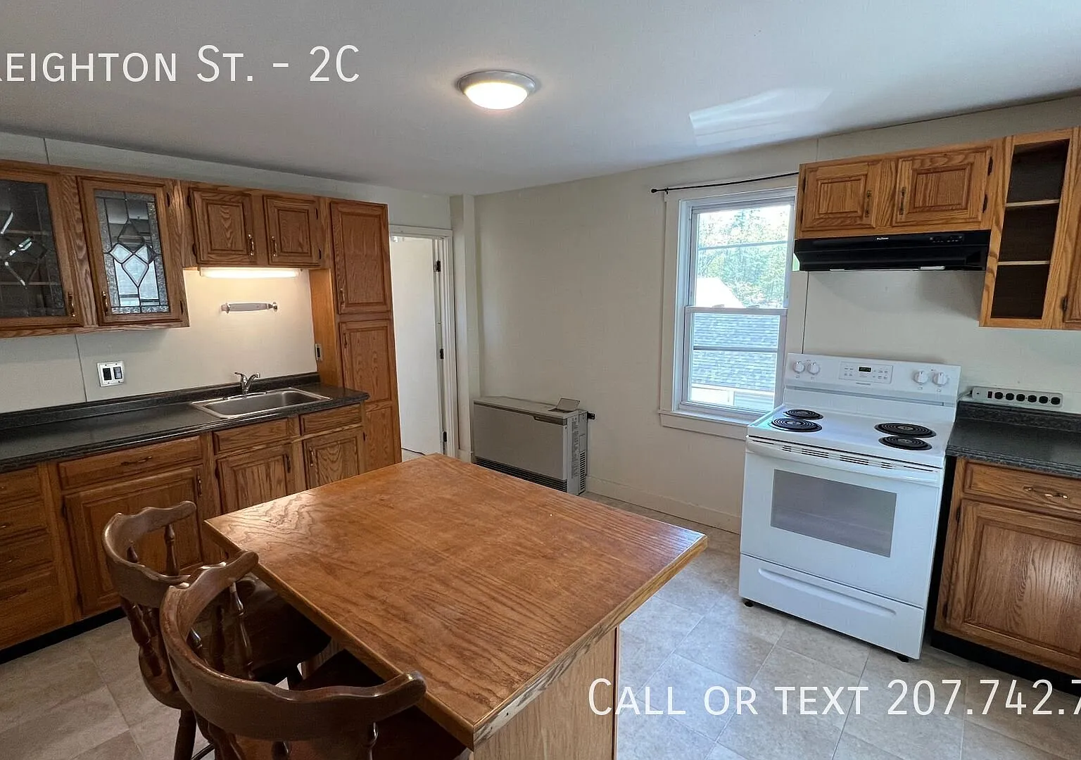 2 Bedroom - 1 Bath 2nd Floor Apartment in Newmarket, NH — Photo 2