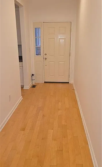 72 George Russell Way — Photo 2