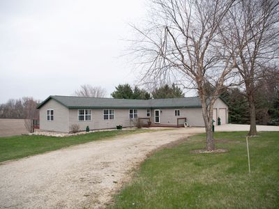 20532 Pilgrim Rd, Chadwick, IL, 61014