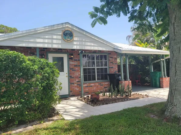 715 SE Forgal Street, Port St Lucie, FL 34983