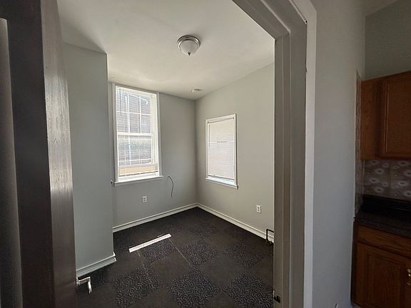 5th image of 4326 Orchard St #36