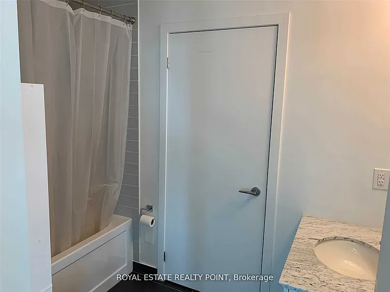 51 E Liberty St #2106 — Photo 8