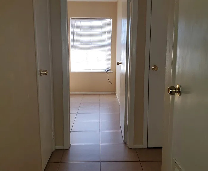 502 E Davis St #22 — Photo 9