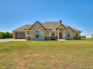 3400 Seiter Ln, Moore, OK 73165