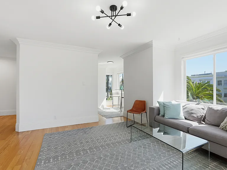 198 Dolores St #4 — Photo 5