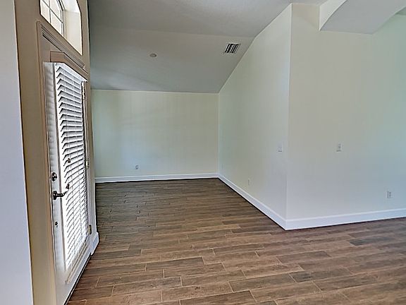 5th image of 1711 Goosecross Ct