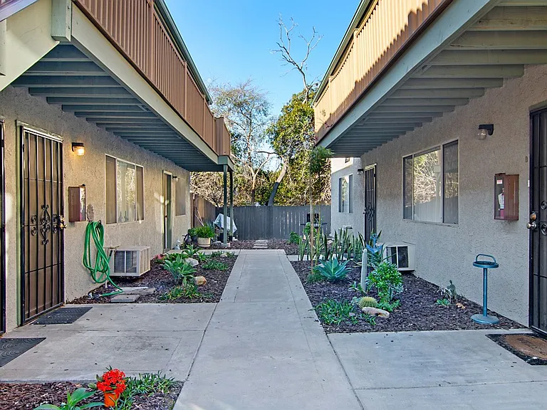 8088 Golden Ave #F — Photo 11