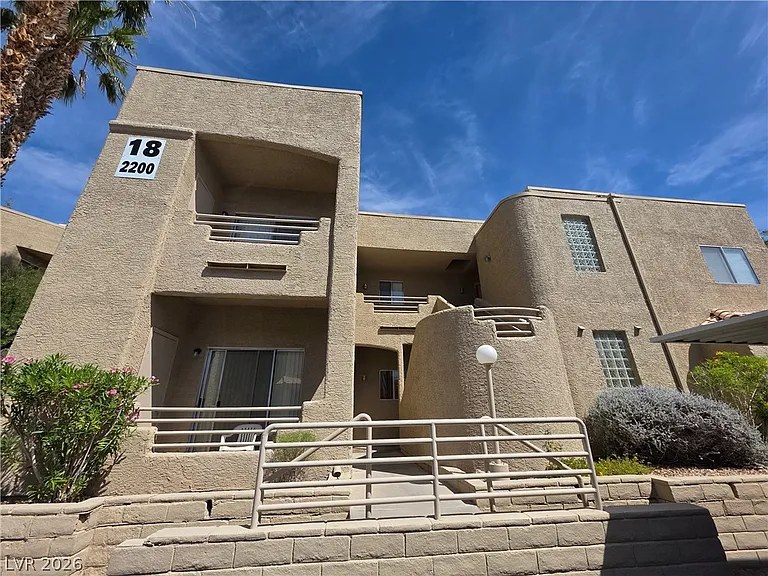 2200 Highpointe Dr #201 — Photo 1