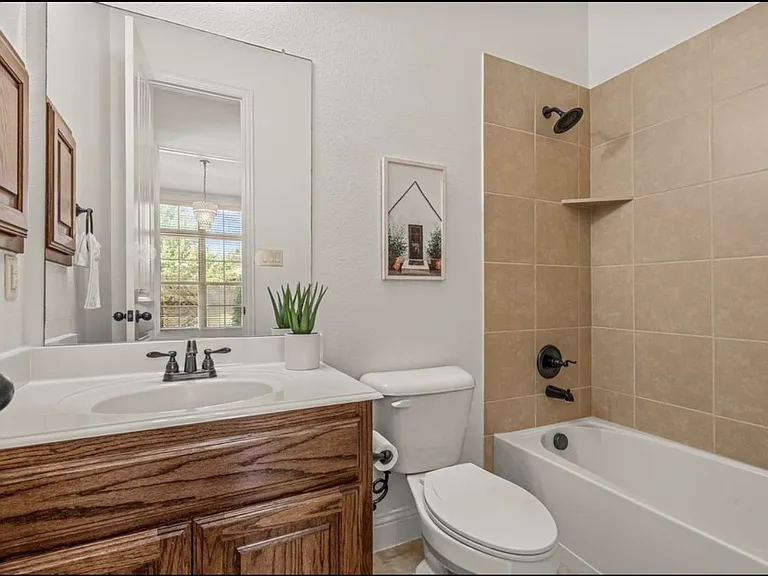 5317 Fern Valley Ln — Photo 18