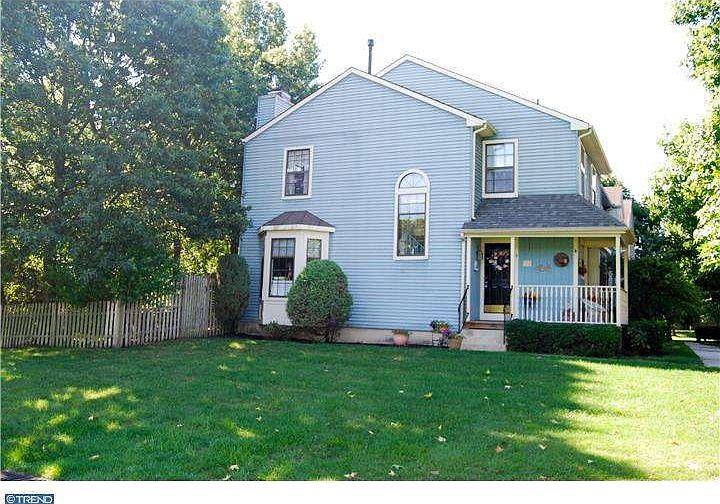 1st image of 9 Claret Ct