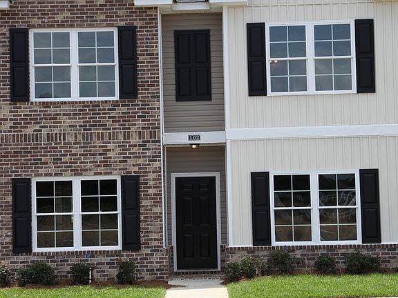 3rd image of 102 Reserve Ln