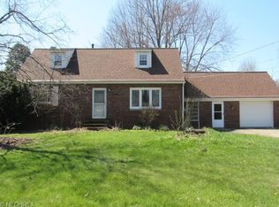 7018 Manor Dr, Elyria, OH 44035