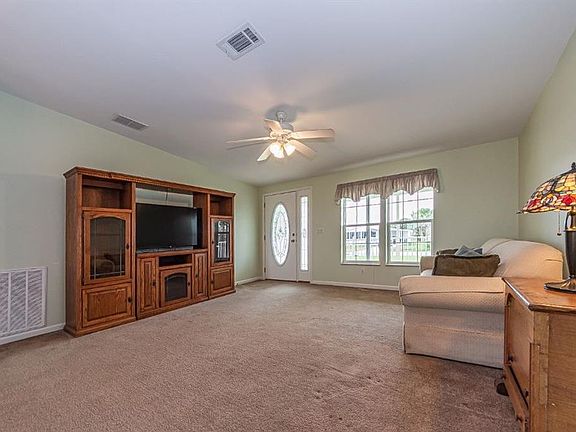 5th image of 1114 Barefoot Cir