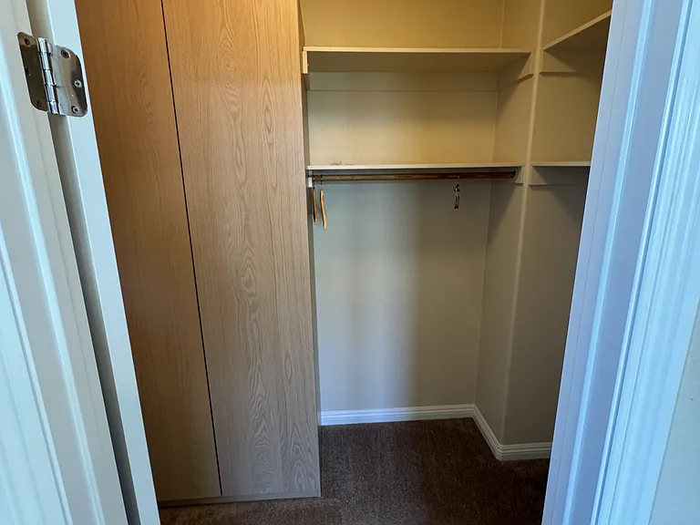 851 Antilla Way — Photo 28